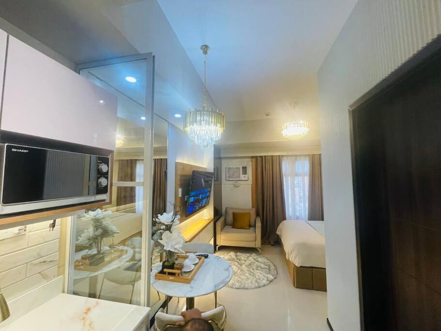 Marias Suite Near Manila Bay Free Use Of Pool Dış mekan fotoğraf