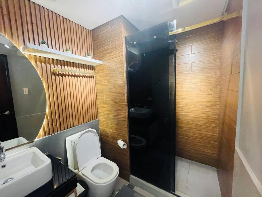 Marias Suite Near Manila Bay Free Use Of Pool Dış mekan fotoğraf